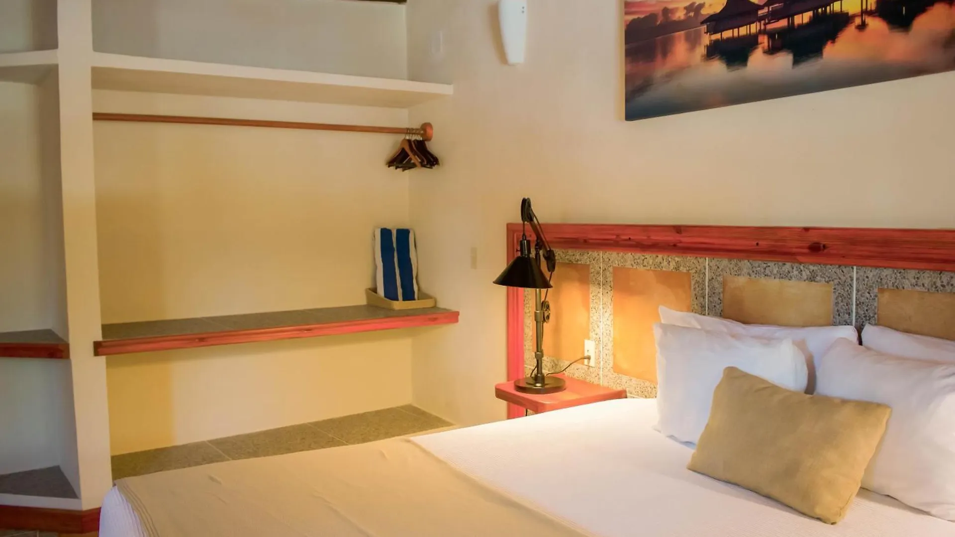 The Diving Lodge Downtown Puerto Morelos Holiday home